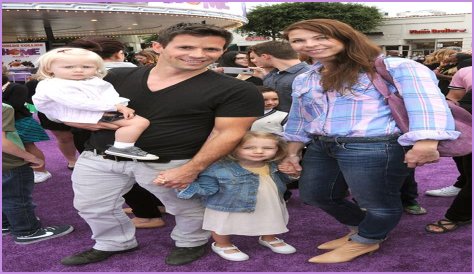 Robert Sheehan: The Life Of The Talented Actor And His Journey In Love